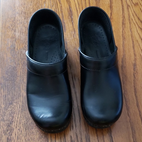 Dansko Shoes - Dansko Professional Clogs Black 38 N
